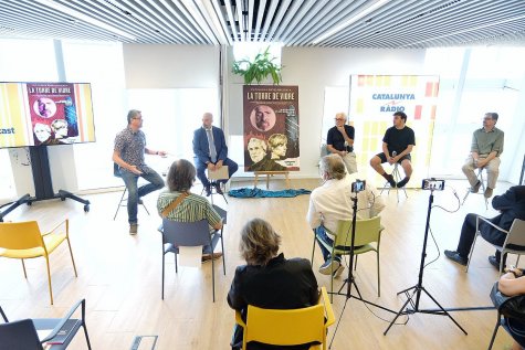 Adolescents XL es cola a la presentació de Catalunya Ràdio