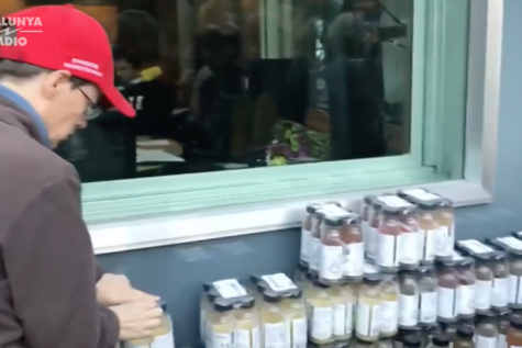 Catalunya Ràdio. En Peu de Pau se solidaritza amb Catalunya Ràdio després de l\'atac dels violents