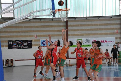 Bàsquet cadet. CB Cabrera - CB Calella B (76-32) 