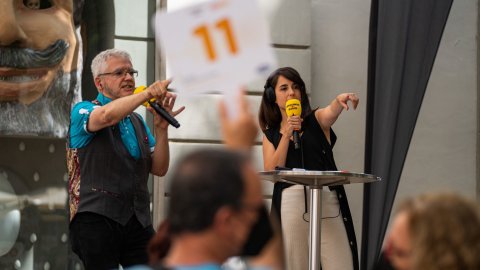 El matí de Catalunya Ràdio amb Laura Rosel des de Figueres, una sortida que inclou la final de l’Enigmàrius de Màrius Serra. Rosel entrevista l'alcaldessa, Agnès Lladó, al Museu Dalí. Figueres. 12 de juliol de 2021