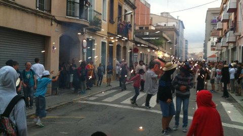 Les Santes 2014. Anem a tancar. Foto amb el mòbil. Mataró. Juliol del 2014