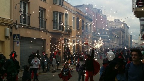 Les Santes 2014. Anem a tancar. Foto amb el mòbil. Mataró. Juliol del 2014