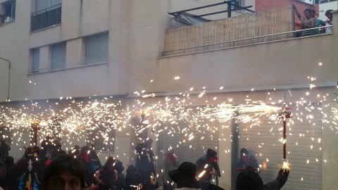 Les Santes 2014. Anem a tancar. Foto amb el mòbil. Mataró. Juliol del 2014