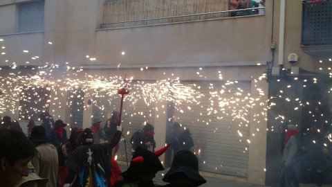 Les Santes 2014. Anem a tancar. Foto amb el mòbil. Mataró. Juliol del 2014