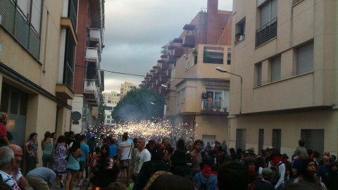 Les Santes 2014. Anem a tancar. Foto amb el mòbil. Mataró. Juliol del 2014