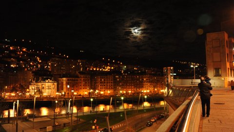 Bilbao. Museu Guggenheim. Ría de Bilbao. Desembre de 2012