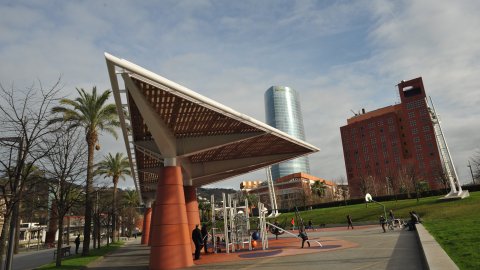 Bilbao. Torre Iberdrola, ría de Bilbao. Desembre de 2012
