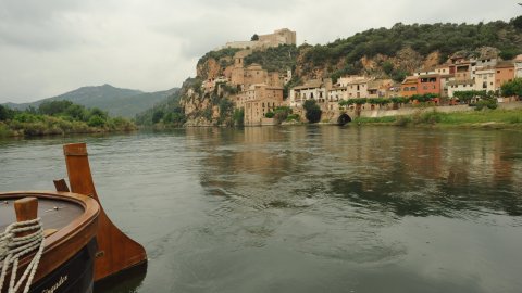 Miravet. Ribera d'Ebre. Catalunya. Riu Ebre. Abril de 2011