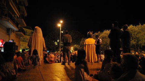 Gegants a la festa major de Pineda de Mar. Ermessenda de Montsoriu i Guerau I, gegants de Pineda de Mar. Agost de 2010
