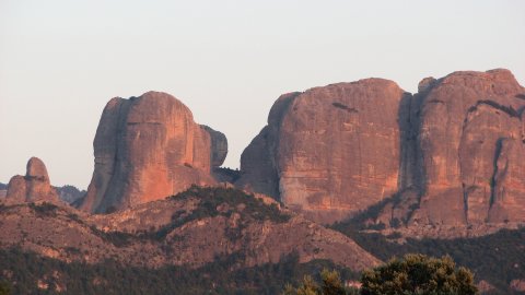 Roques de Benet.Terra Alta. Juliol de 2008