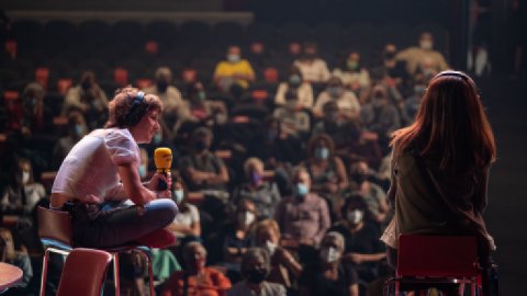 El matí de Catalunya Ràdio amb Laura Rosel i L'última hora del matí de Catalunya Ràdio amb Quim Morales des del Teatre Poliorama de Barcelona per l’obra ‘T’estimo si he begut’ d’Empar Moliner i Dagoll Dagom. Barcelona. 8 d’octubre de 2021