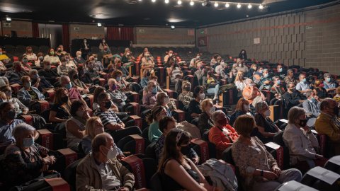El matí de Catalunya Ràdio amb Laura Rosel i L'última hora del matí de Catalunya Ràdio amb Quim Morales des del Teatre Poliorama de Barcelona per l’obra ‘T’estimo si he begut’ d’Empar Moliner i Dagoll Dagom. Barcelona. 8 d’octubre de 2021