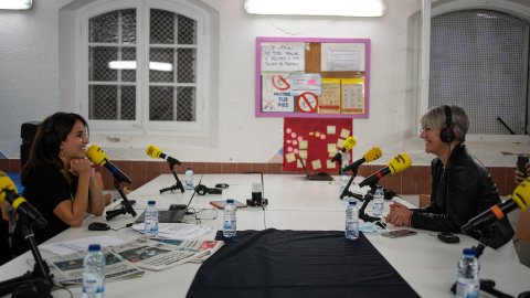 La consellera de Justícia, Lourdes Ciuró, participa en el programa especial d’El matí de Catalunya Ràdio amb Laura Rosel a la presó de dones de Wad-Ras. Barcelona. 27 d’octubre de 2021