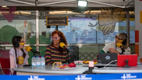 El matí de Catalunya Ràdio, Popap i La tarda de Catalunya Ràdio fan una programació especial des de l'Hospital Vall d'Hebron per donar suport al projecte ulleres de #realitatmillorada i ajudar a remodelar l'Àrea d'Oncologia Infantil. Barcelona. 12 de novembre de 2021