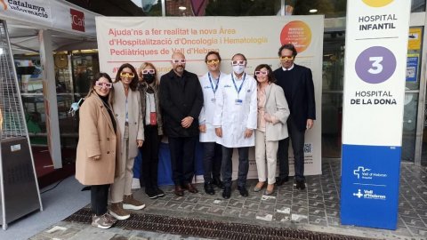 El matí de Catalunya Ràdio, Popap i La tarda de Catalunya Ràdio fan una programació especial des de l'Hospital Vall d'Hebron per donar suport al projecte ulleres de #realitatmillorada i ajudar a remodelar l'Àrea d'Oncologia Infantil. Barcelona. 12 de novembre de 2021