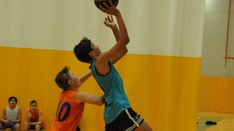 Marc Gordillo al partit de bàsquet infantil Vilassar-Llefià. Vilassar de Mar. 20 de novembre de 2021