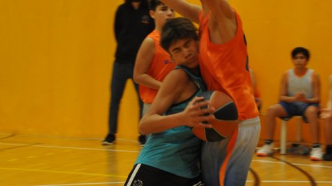 Marc Gordillo al partit de bàsquet infantil Vilassar-Llefià. Vilassar de Mar. 20 de novembre de 2021