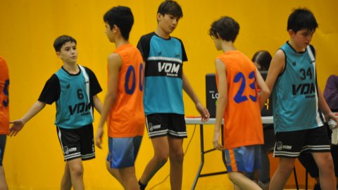 Marc Gordillo al partit de bàsquet infantil Vilassar-Llefià. Vilassar de Mar. 20 de novembre de 2021
