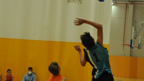Marc Gordillo al partit de bàsquet infantil Vilassar-Llefià. Vilassar de Mar. 20 de novembre de 2021