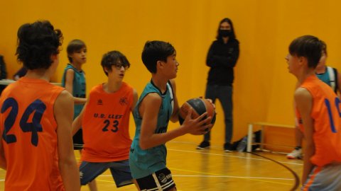 Marc Gordillo al partit de bàsquet infantil Vilassar-Llefià. Vilassar de Mar. 20 de novembre de 2021