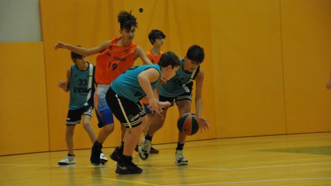 Marc Gordillo al partit de bàsquet infantil Vilassar-Llefià. Vilassar de Mar. 20 de novembre de 2021