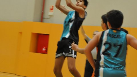 Marc Gordillo al partit de bàsquet infantil Vilassar-Llefià. Vilassar de Mar. 20 de novembre de 2021