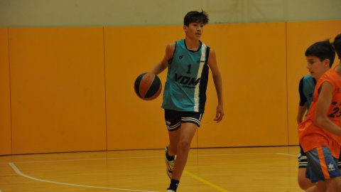 Marc Gordillo al partit de bàsquet infantil Vilassar-Llefià. Vilassar de Mar. 20 de novembre de 2021
