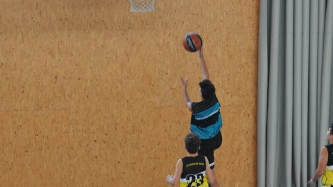 Marc Gordillo al partit de bàsquet infantil Vilanova del Vallès-Vilassar de Mar. Vilanova del Vallès. 13 de novembre de 2021