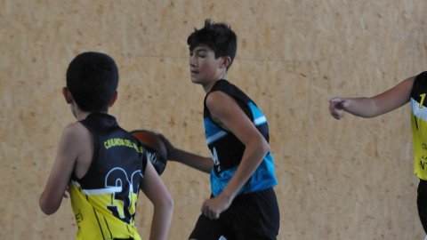 Marc Gordillo al partit de bàsquet infantil Vilanova del Vallès-Vilassar de Mar. Vilanova del Vallès. 13 de novembre de 2021