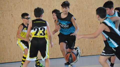 Marc Gordillo al partit de bàsquet infantil Vilanova del Vallès-Vilassar de Mar. Vilanova del Vallès. 13 de novembre de 2021