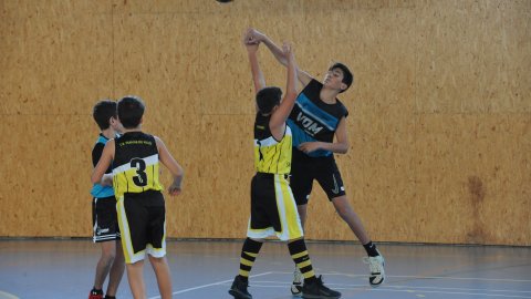 Marc Gordillo al partit de bàsquet infantil Vilanova del Vallès-Vilassar de Mar. Vilanova del Vallès. 13 de novembre de 2021