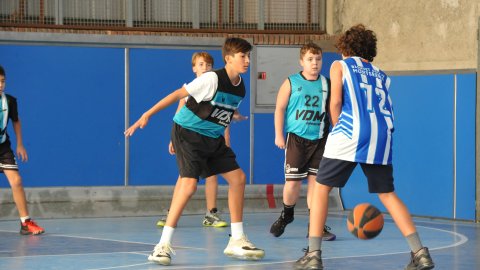 Marc Gordillo al partit de bàsquet infantil Ateneu Montserrat-Vilassar de Mar. Barcelona. 6 de novembre de 2021