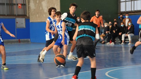 Marc Gordillo al partit de bàsquet infantil Ateneu Montserrat-Vilassar de Mar. Barcelona. 6 de novembre de 2021
