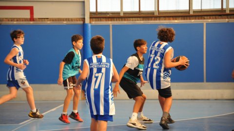 Marc Gordillo al partit de bàsquet infantil Ateneu Montserrat-Vilassar de Mar. Barcelona. 6 de novembre de 2021