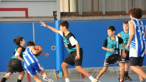 Marc Gordillo al partit de bàsquet infantil Ateneu Montserrat-Vilassar de Mar. Barcelona. 6 de novembre de 2021