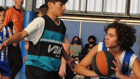 Marc Gordillo al partit de bàsquet infantil Ateneu Montserrat-Vilassar de Mar. Barcelona. 6 de novembre de 2021