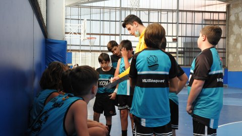 Marc Gordillo al partit de bàsquet infantil Ateneu Montserrat-Vilassar de Mar. Barcelona. 6 de novembre de 2021