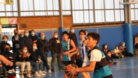 Marc Gordillo al partit de bàsquet infantil Ateneu Montserrat-Vilassar de Mar. Barcelona. 6 de novembre de 2021
