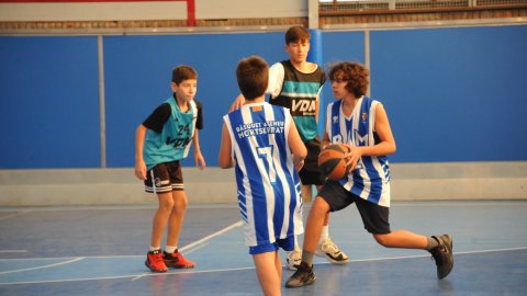 Marc Gordillo al partit de bàsquet infantil Ateneu Montserrat-Vilassar de Mar. Barcelona. 6 de novembre de 2021