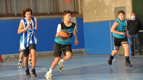 Marc Gordillo al partit de bàsquet infantil Ateneu Montserrat-Vilassar de Mar. Barcelona. 6 de novembre de 2021
