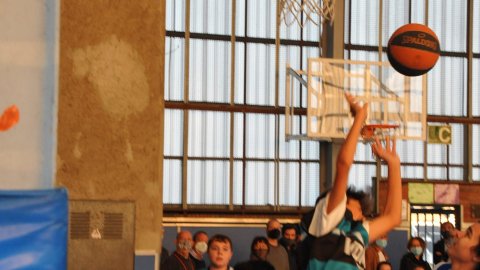 Marc Gordillo al partit de bàsquet infantil Ateneu Montserrat-Vilassar de Mar. Barcelona. 6 de novembre de 2021