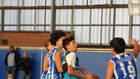 Marc Gordillo al partit de bàsquet infantil Ateneu Montserrat-Vilassar de Mar. Barcelona. 6 de novembre de 2021