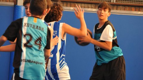 Marc Gordillo al partit de bàsquet infantil Ateneu Montserrat-Vilassar de Mar. Barcelona. 6 de novembre de 2021
