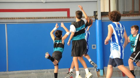 Marc Gordillo al partit de bàsquet infantil Ateneu Montserrat-Vilassar de Mar. Barcelona. 6 de novembre de 2021