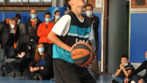 Marc Gordillo al partit de bàsquet infantil Ateneu Montserrat-Vilassar de Mar. Barcelona. 6 de novembre de 2021
