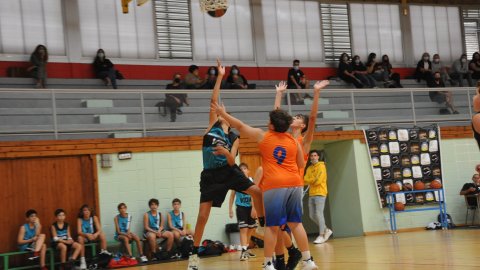 Marc Gordillo al partit de bàsquet infantil Llefià-Vilassar de Mar. Badalona. 16 d'octubre de 2021