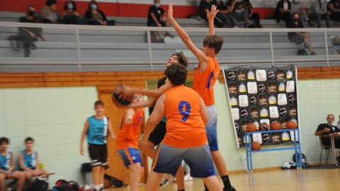 Marc Gordillo al partit de bàsquet infantil Llefià-Vilassar de Mar. Badalona. 16 d'octubre de 2021