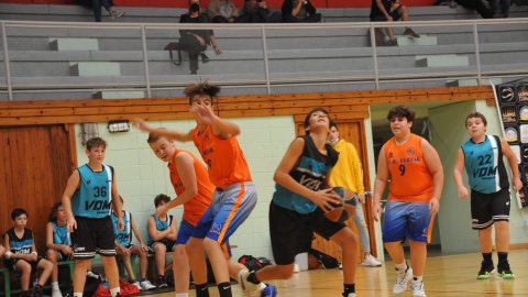 Marc Gordillo al partit de bàsquet infantil Llefià-Vilassar de Mar. Badalona. 16 d'octubre de 2021
