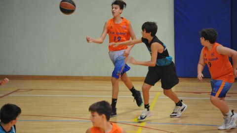 Marc Gordillo al partit de bàsquet infantil Llefià-Vilassar de Mar. Badalona. 16 d'octubre de 2021