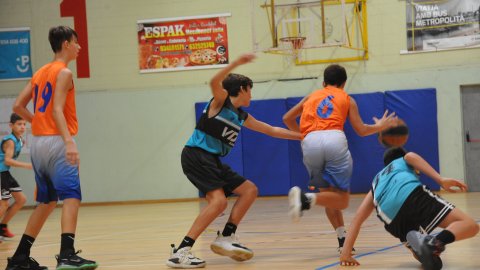 Marc Gordillo al partit de bàsquet infantil Llefià-Vilassar de Mar. Badalona. 16 d'octubre de 2021